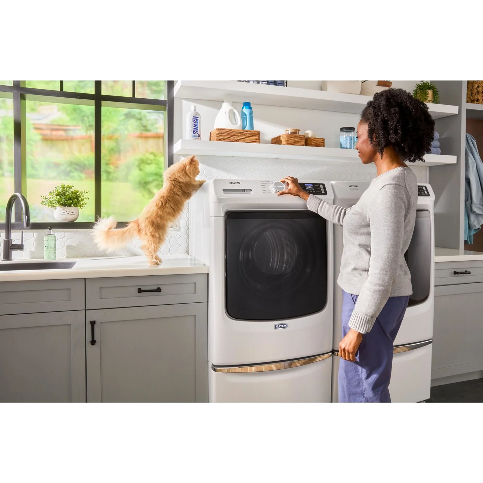 Whirlpool 15.5" (39.4 cm) Pedestal for Front Load Washer and Dryer with Storage -White with Chrome (XHPC155XW) - Image 4