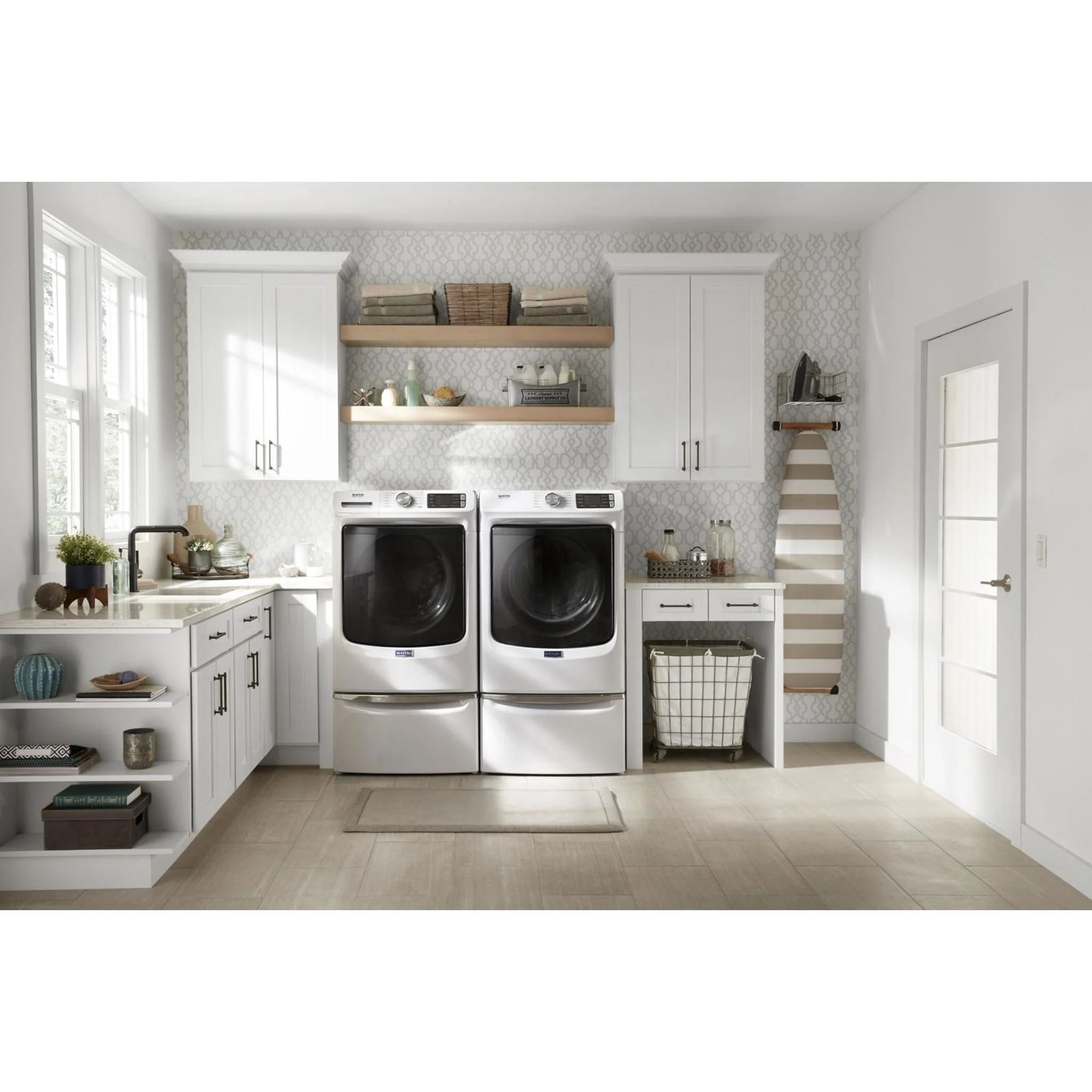 Whirlpool 15.5" (39.4 cm) Pedestal for Front Load Washer and Dryer with Storage -White with Chrome (XHPC155XW) - Image 48